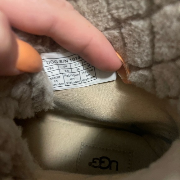 Ugg high top sneakers - Picture 5 of 5